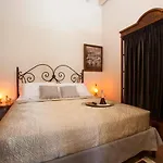 Porolithos Boutique Hotel