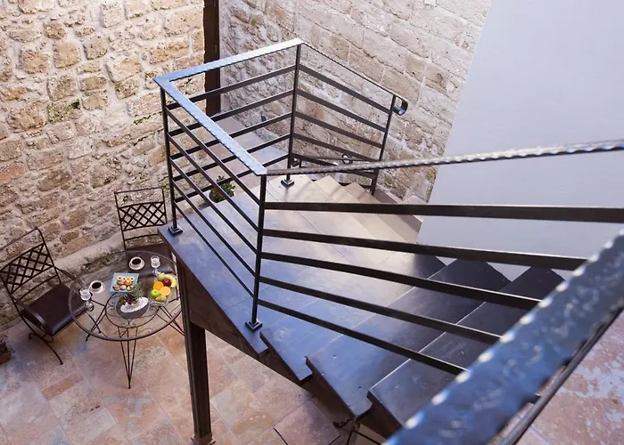 Porolithos Boutique מלון
