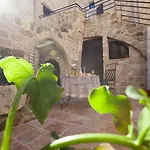Porolithos Boutique