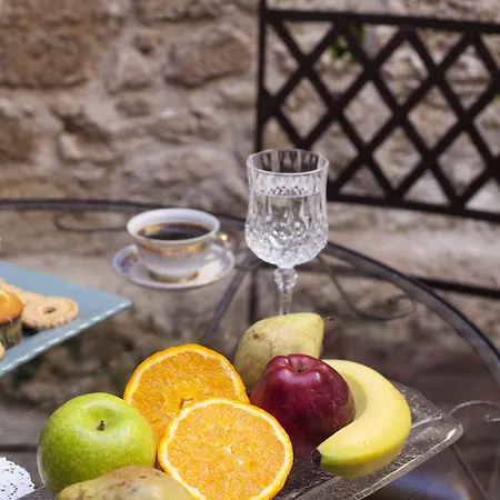 Porolithos Boutique Hotell