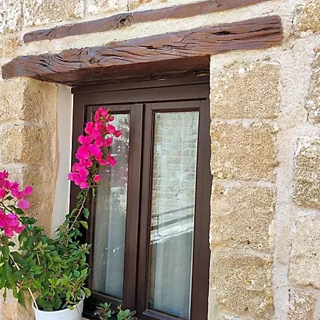 Porolithos Boutique Hotel