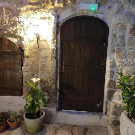 Porolithos Boutique Hotel