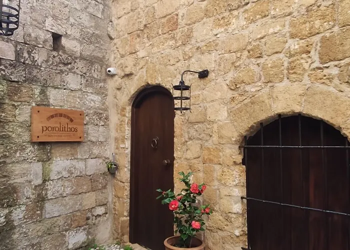 Porolithos Boutique *