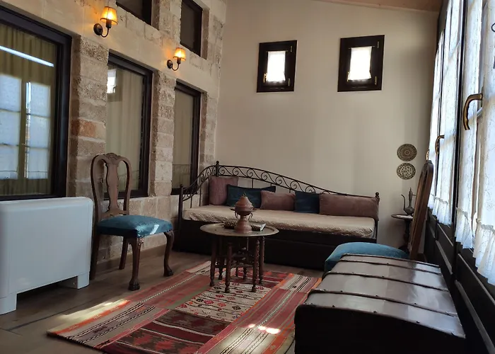 Porolithos Boutique *