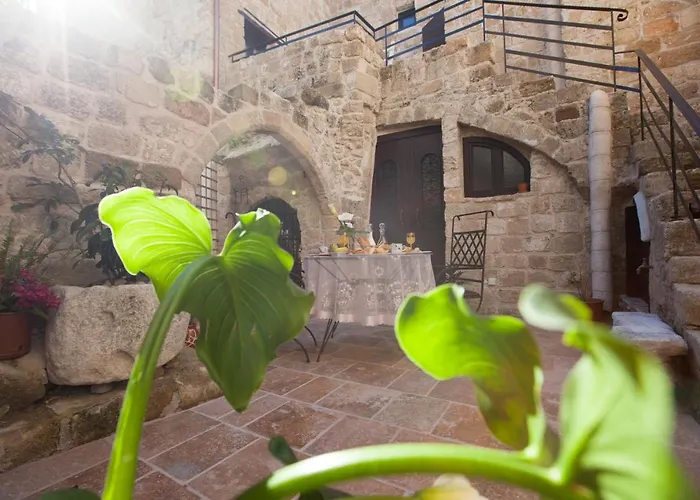 Porolithos Boutique