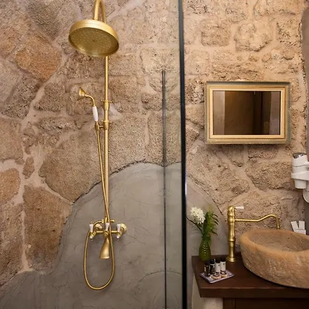 Porolithos Boutique Hotel